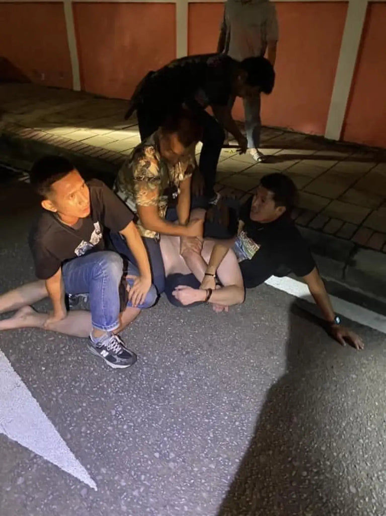 A drunk naked Russian man attacked locals in Pattaya.